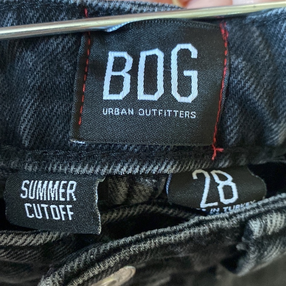 BDG Summer Cut-Off Shorts Size 28 - Picture 3 of 3